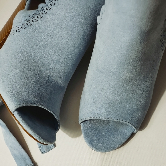 Just Fab Powder Blue Tie Up Ankle Booties size 7 - Picture 6 of 11